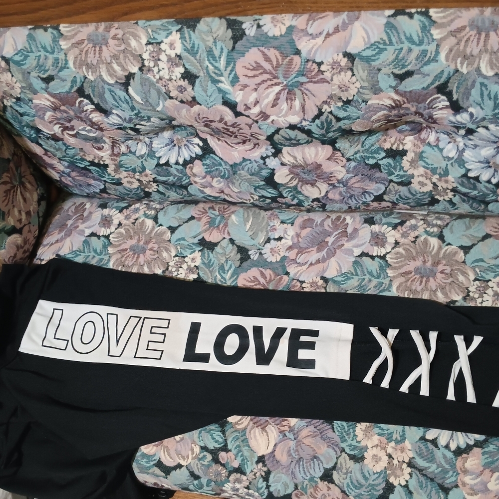 Black and White Graphic Leggings